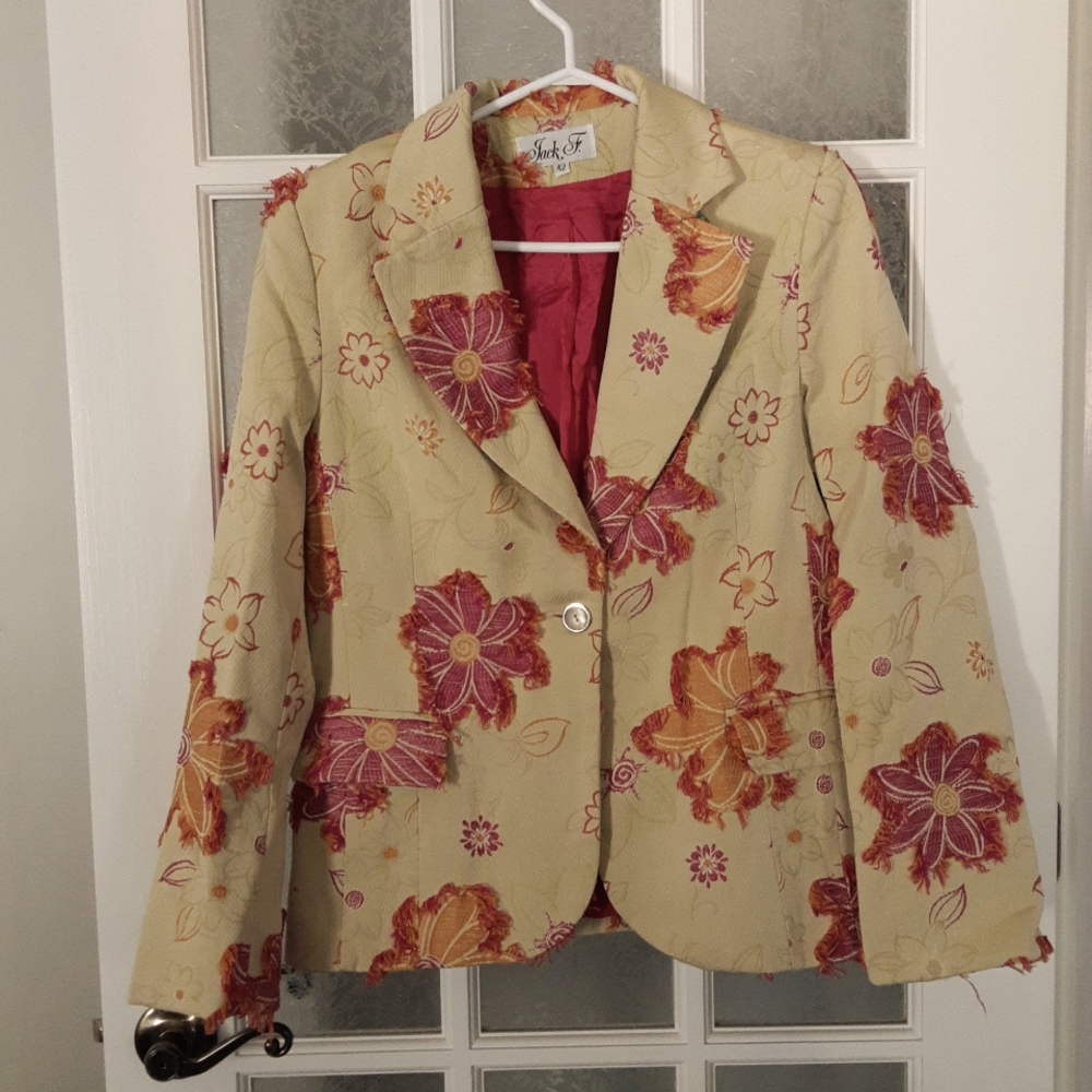 Gorgeous*** Y2K 🇨🇦*** Unique Vintage Embroidered Blazer / made in Canada